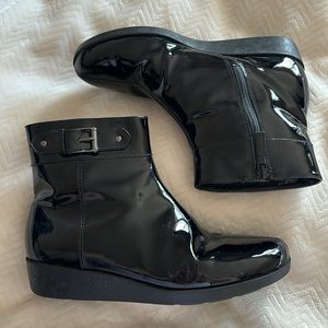 Cole Haan x Nike Air Waterproof Patent Leather Ankle Boot Size 8B